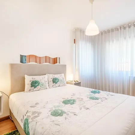 Casa Da Encosta Назаре